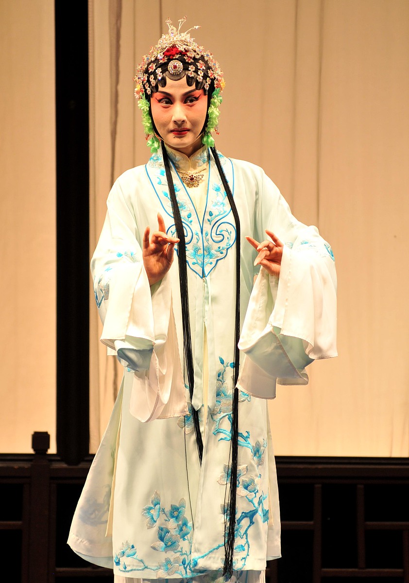 2009年6月26日,南京,昆剧《钗钏记 落园》由江苏省昆剧院演出.***_***