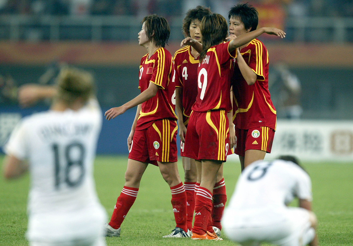 2007年9月20日,中国天津,女足世界杯d组比赛,中国队对阵新西兰队.中国