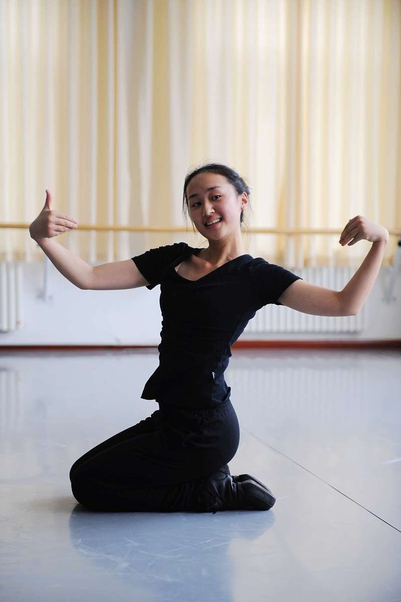 2023年青岛上海戏剧学院艺术学校招生简章及招生专业