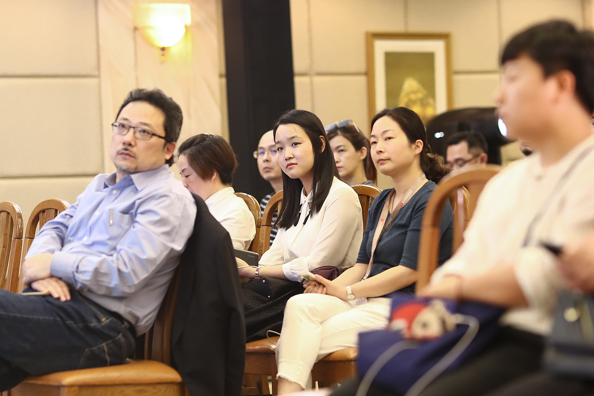 影视作品拥有更广泛的受众通过改编成影视作品可以让更多人接触到原著提高原著的影响力。进行扩写