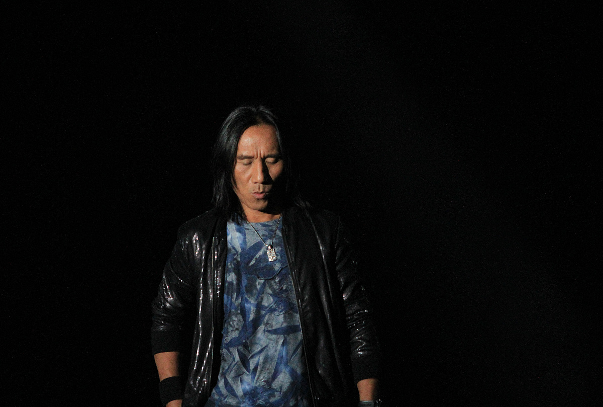 迷失的冒险：一首伤感中文摇滚歌曲