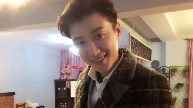 #每日娱乐快讯#【乔任梁逝世三周年准备粉色生日会,陈乔恩黄晓明出镜缅怀好友】10月15日,