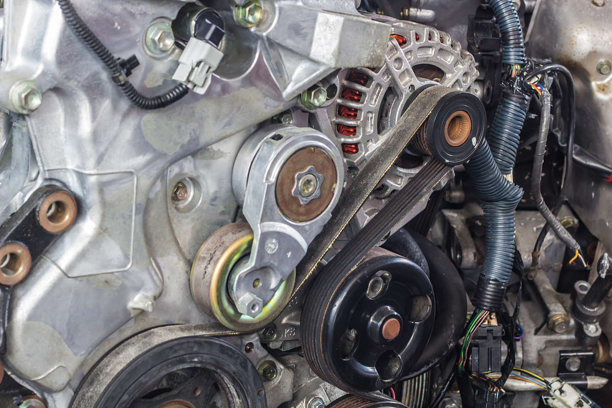 GPT-3.5 Turbo vs. 普通版本：速度、适应性和性能对比