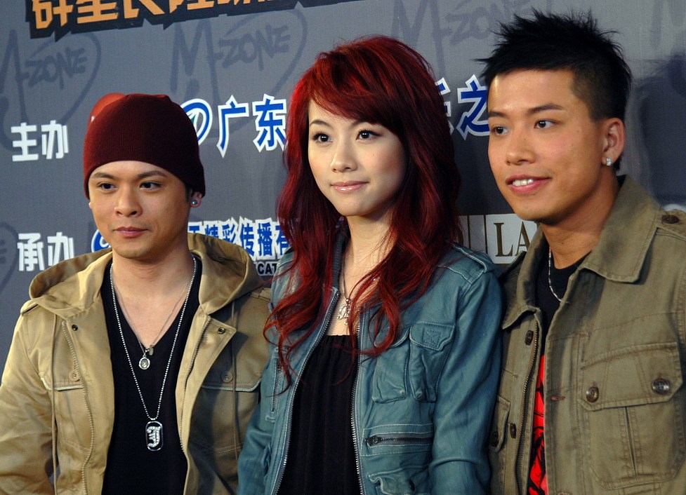 2007年 11月 25日 , 广州 , 动感地带 m-party " 文明 用语 潮 到 爆 