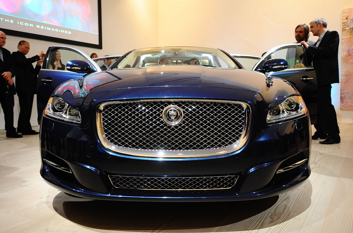 捷豹XJ - 豪华轿车，典雅设计与卓越性能 | 捷豹官方网站