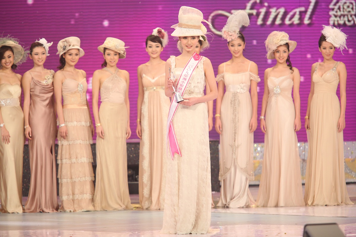 2009年11月1日,香港,2009亚洲小姐竞选总决赛.***_***罗丽莎+++_+++亚