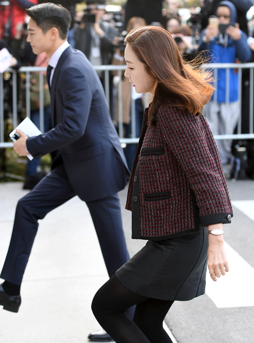 "双宋"婚礼:章子怡现身少女感十足 金喜善,朴宝剑,崔智友到贺