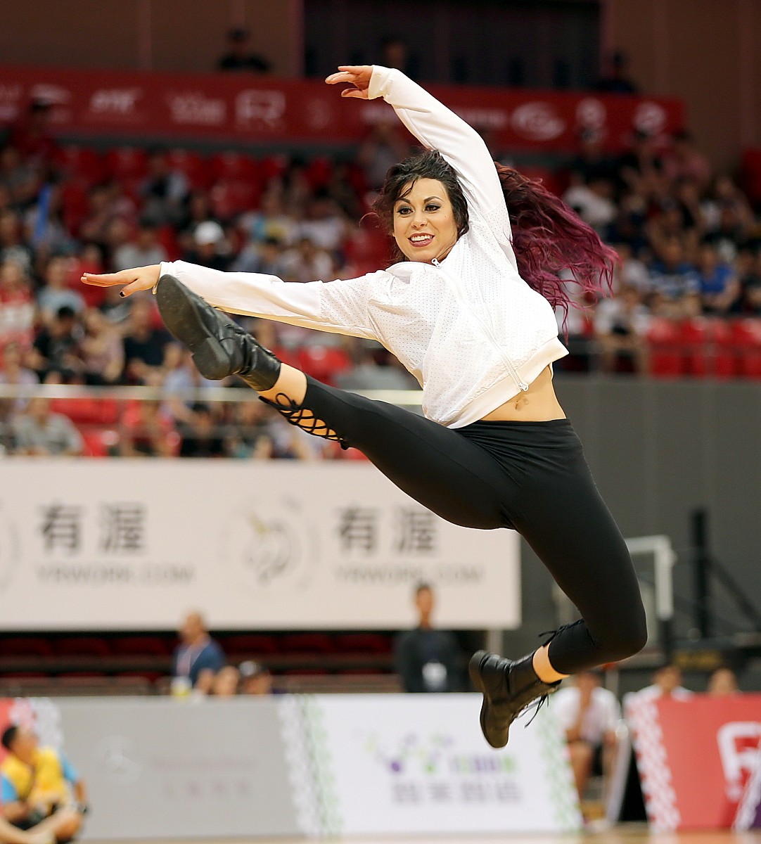 固拉多斗龙战士：中国风角色扮演手游，组队探险，激燃战斗！