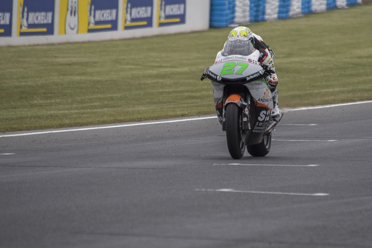 本田190SS 摩托车测评：外观、动力、安全配置全面解析