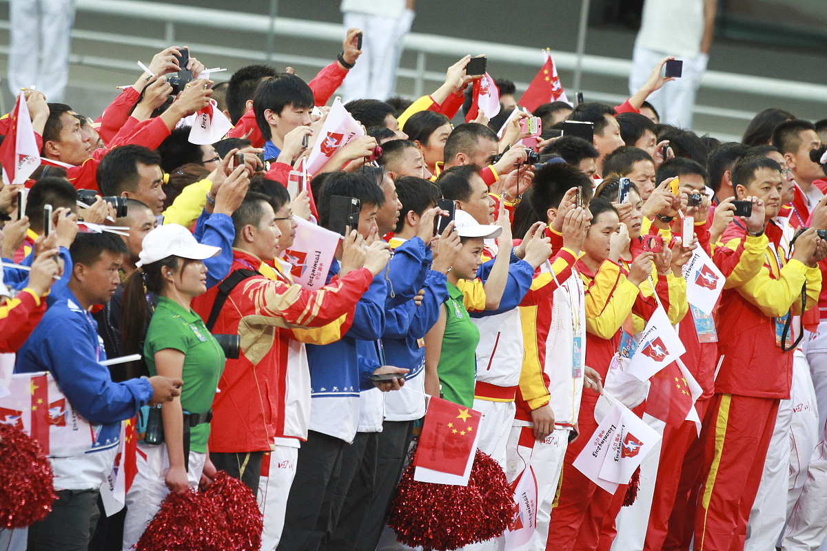 2013年辽宁全运会火炬传递：10天传递，点燃体育激情