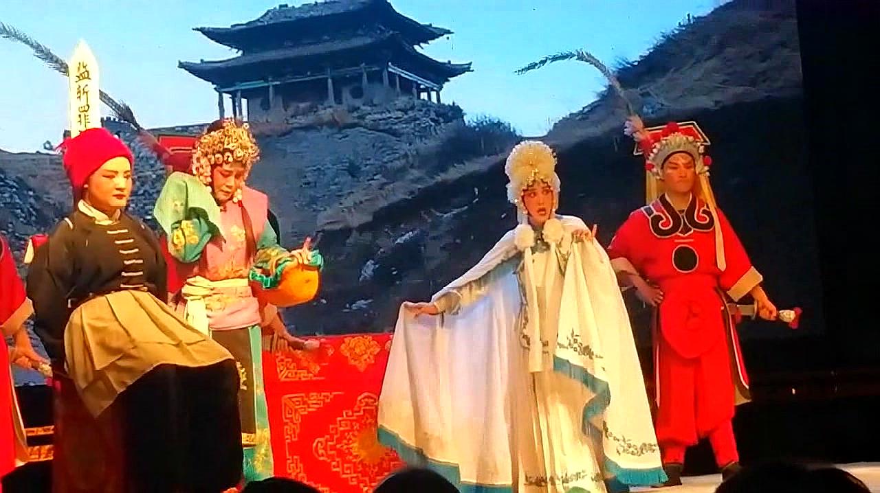 [图]北路梆子《血手印》祭桩唱段,詹丽华演出