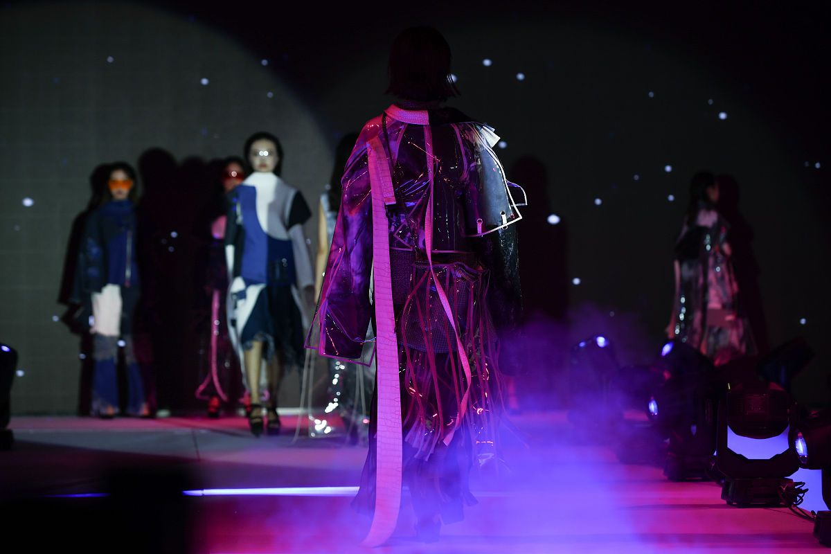 元宇宙的虚拟服装设计师和现实服装设计师的区别