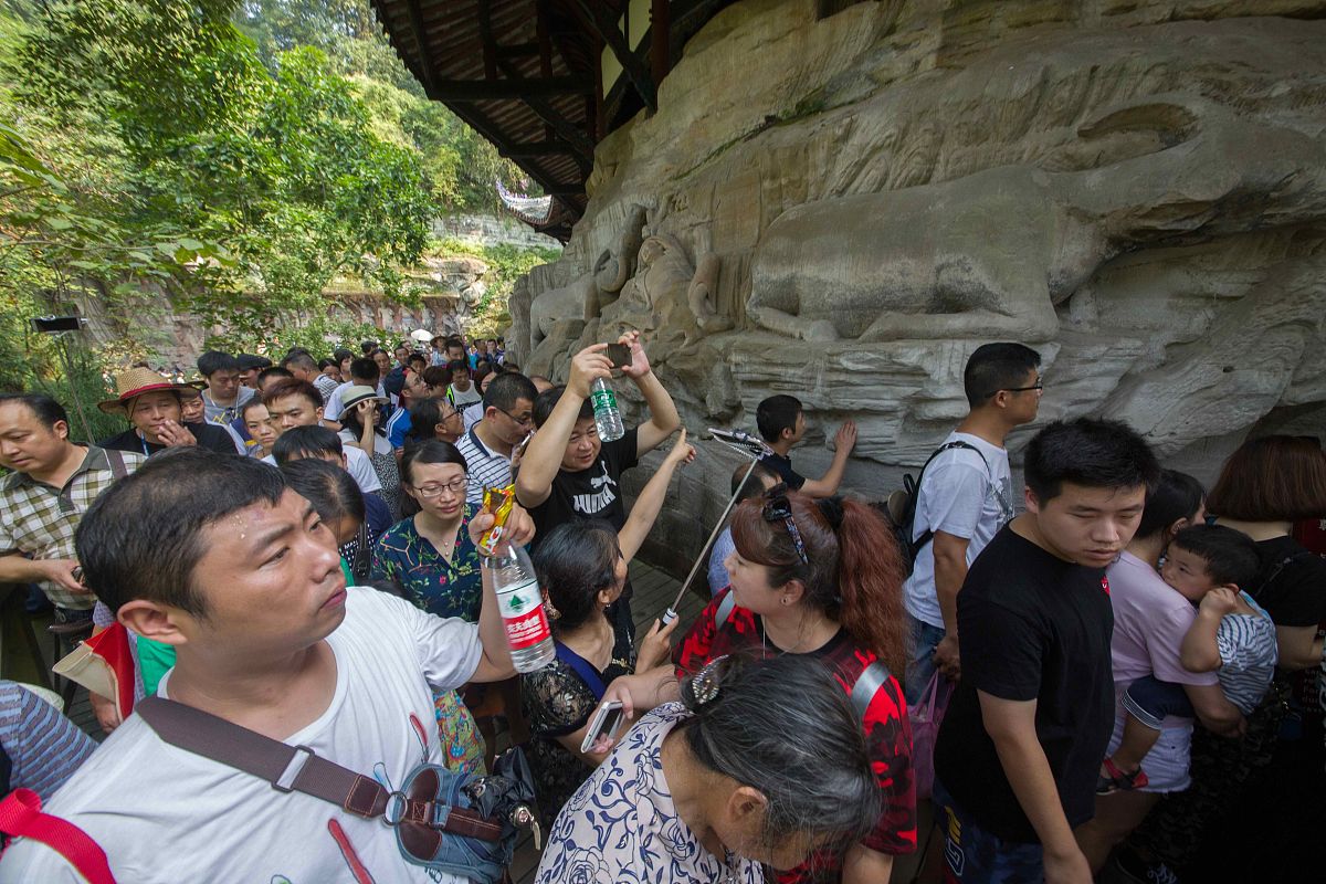 重庆工程职业技术学院宝玉石鉴定与加工专业：学什么？就业前景如何？