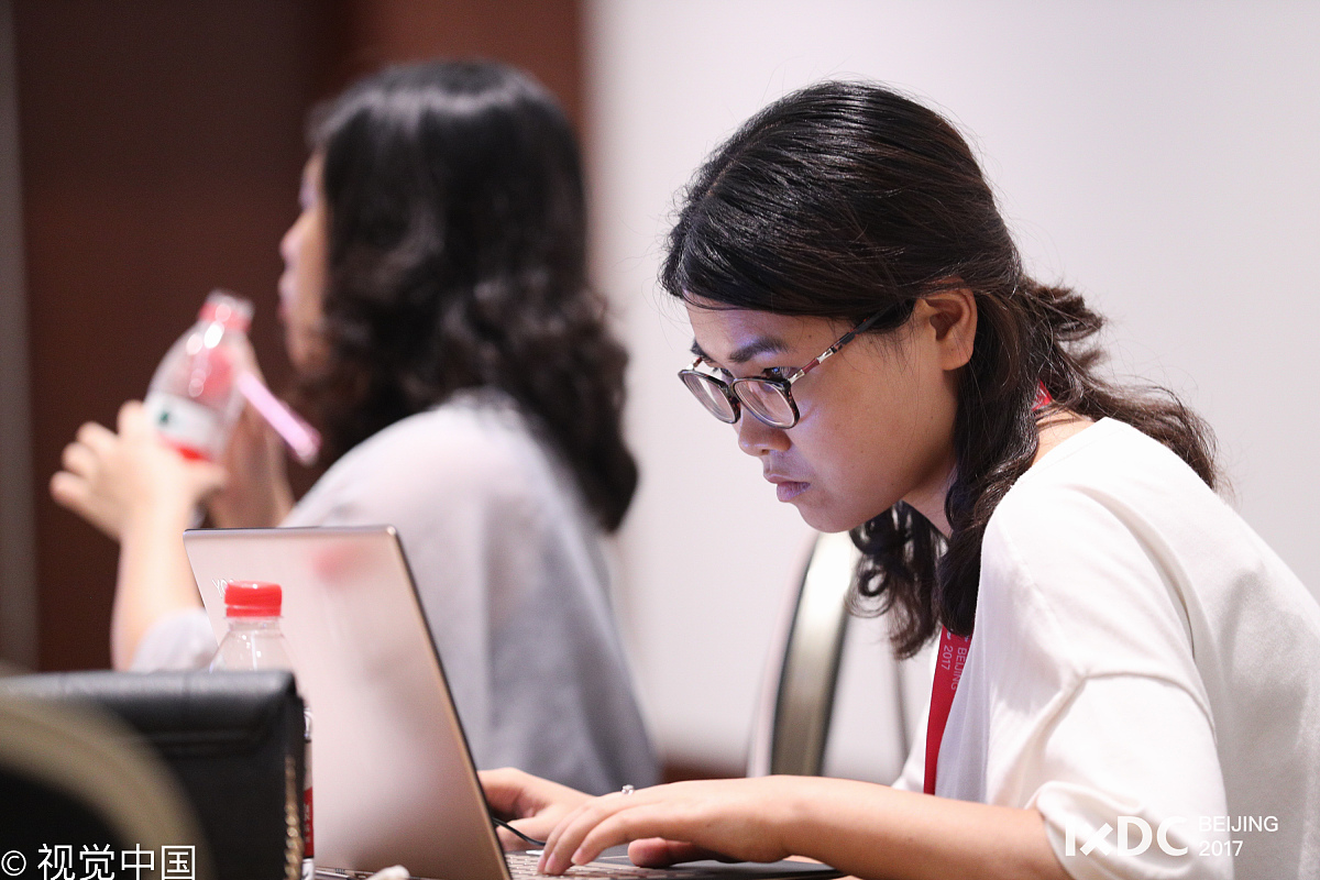 00后女生短视频账号“上班摸鱼”主题，如何打造爆款？