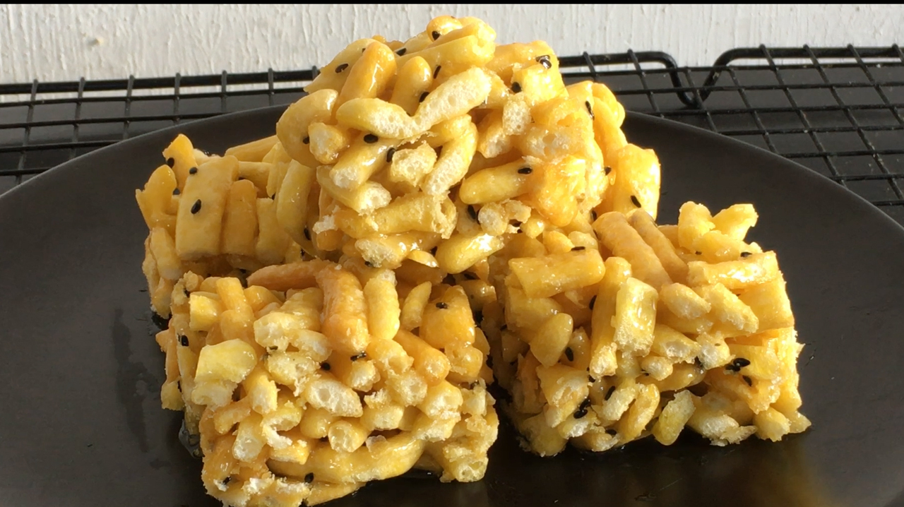 3分钟教你沙琪玛最家常的做法,香甜酥软,味道超棒,好吃不粘牙