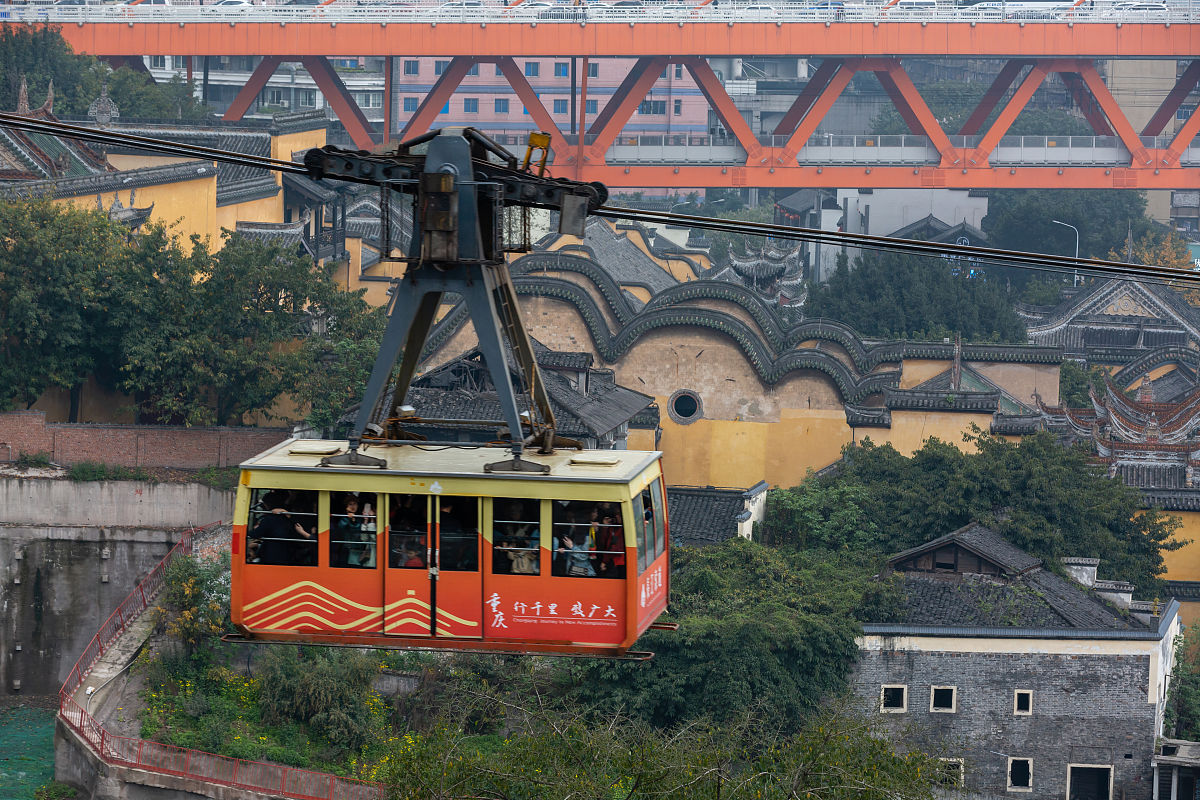 重庆男生读卫校好吗？就业前景、优势和注意事项