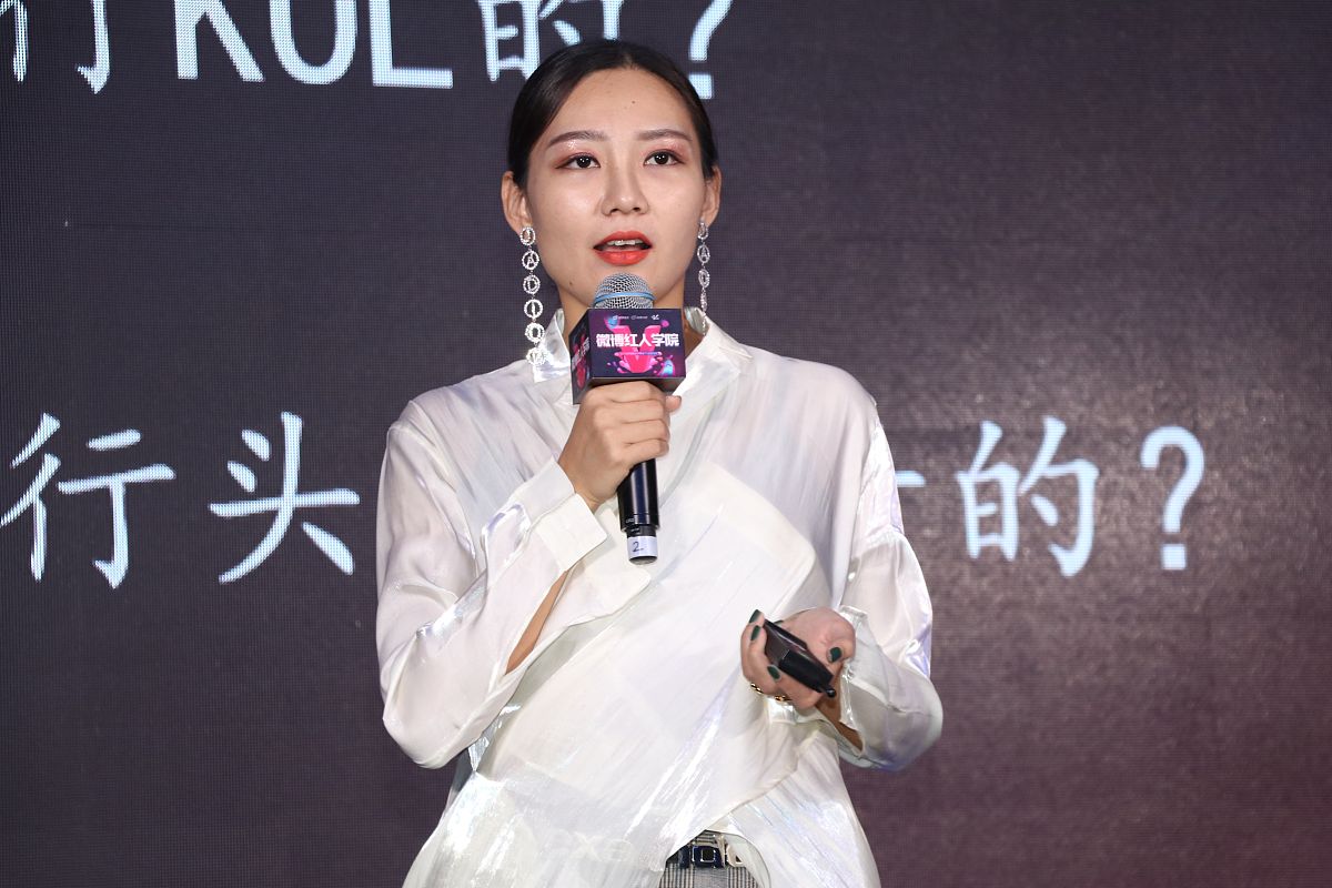 大小杨哥走红时间及过往经历：从普通人到网红