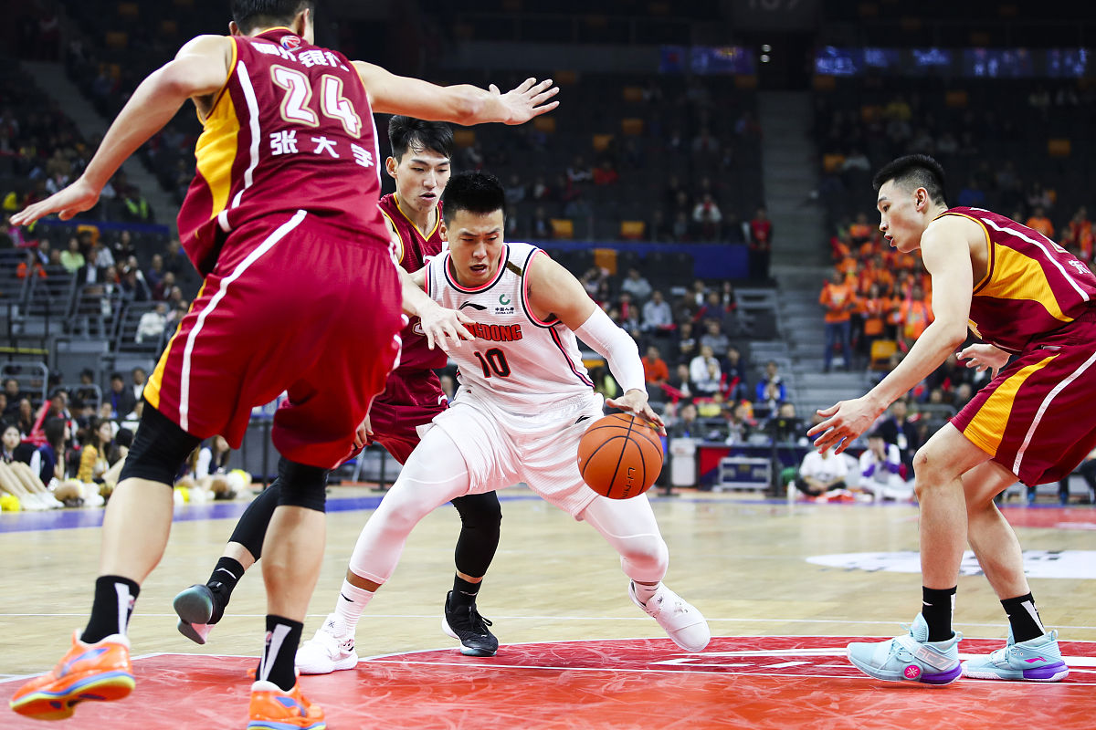 CBA季后赛广东队后卫赵睿个人进攻防守技术分析