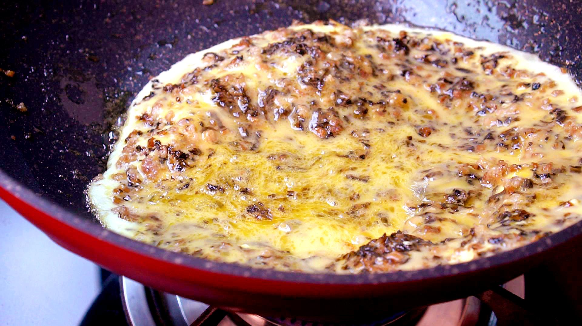 最近这一款客家煎鸡蛋超火,简单美味,出锅香味四溢,吃着特解馋