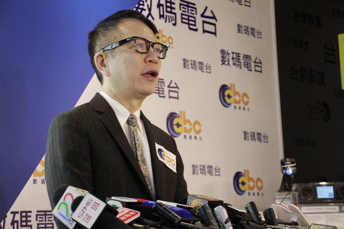 360集团实控人周鸿祎分割股份，助理胡欢成第三大股东