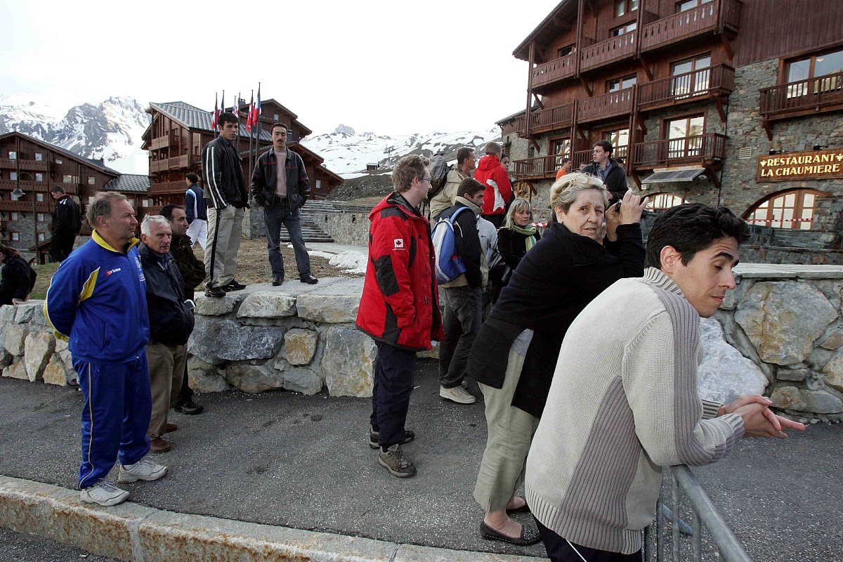 ㏄hotopqr/le dauphine libere/thierry guillot ; tignes le 21 mai 