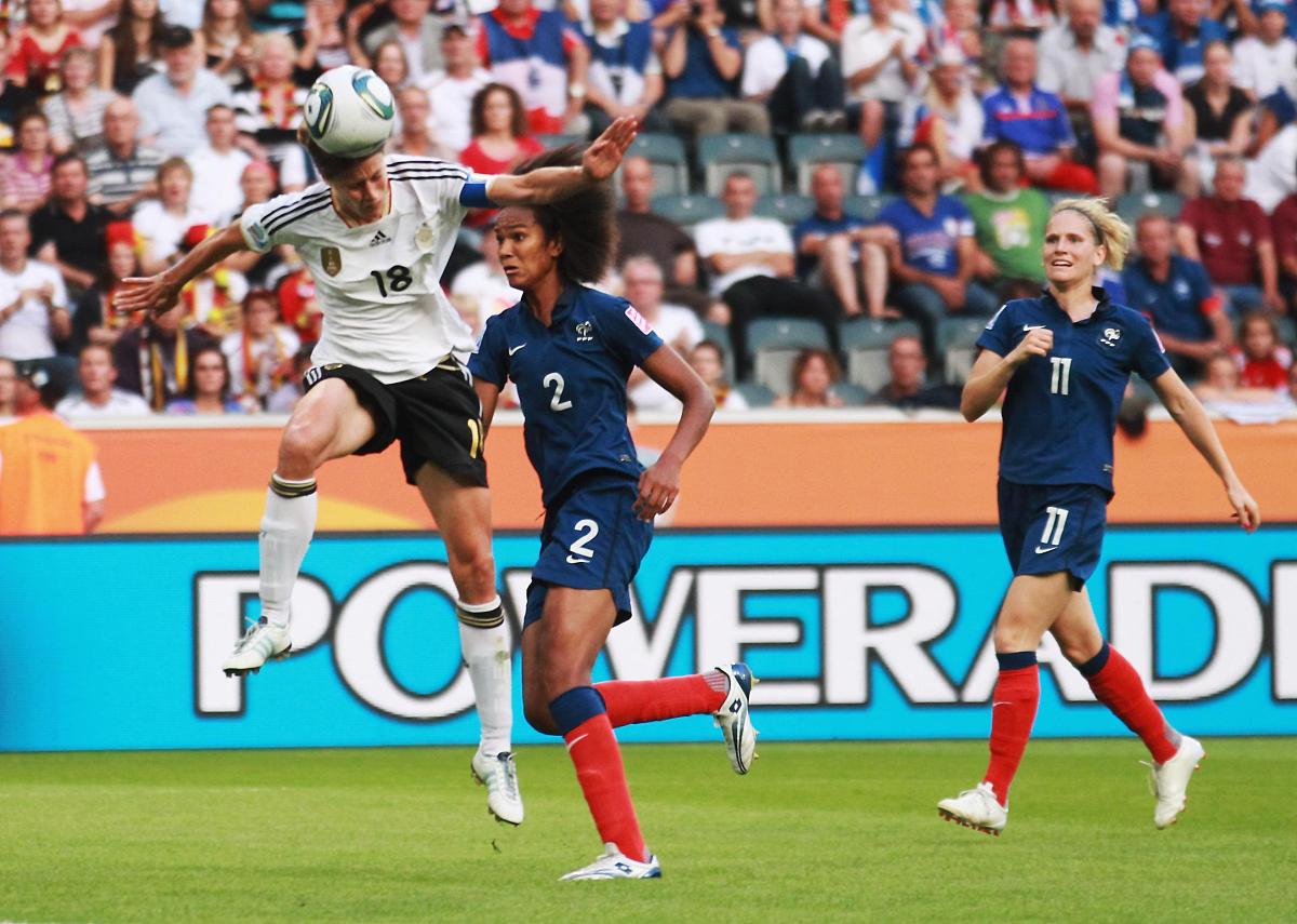 2011年7月5日,门兴格拉德巴赫,2011女足世界杯a组,德国4-2法国.***_**
