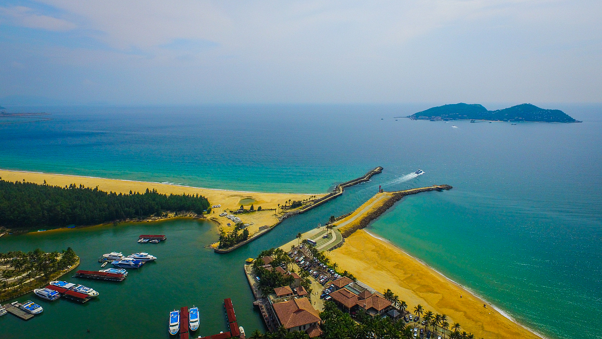 ***_***2016年09月30日,海南省陵水黎族自治县,陵水分界洲海域美景.