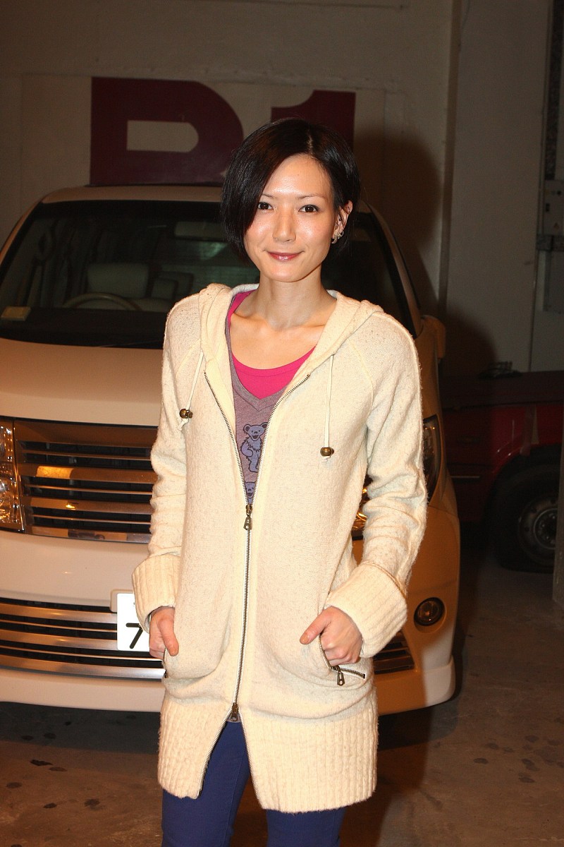 2010年1月19日,香港,电影《报应》开镜拜神仪式举行.***_***卢巧音+++