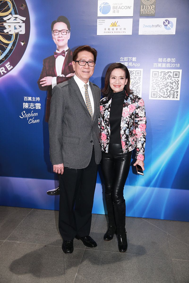 2018年1月2日,香港,明星参加"百万富翁2018 名人版"节目录制.