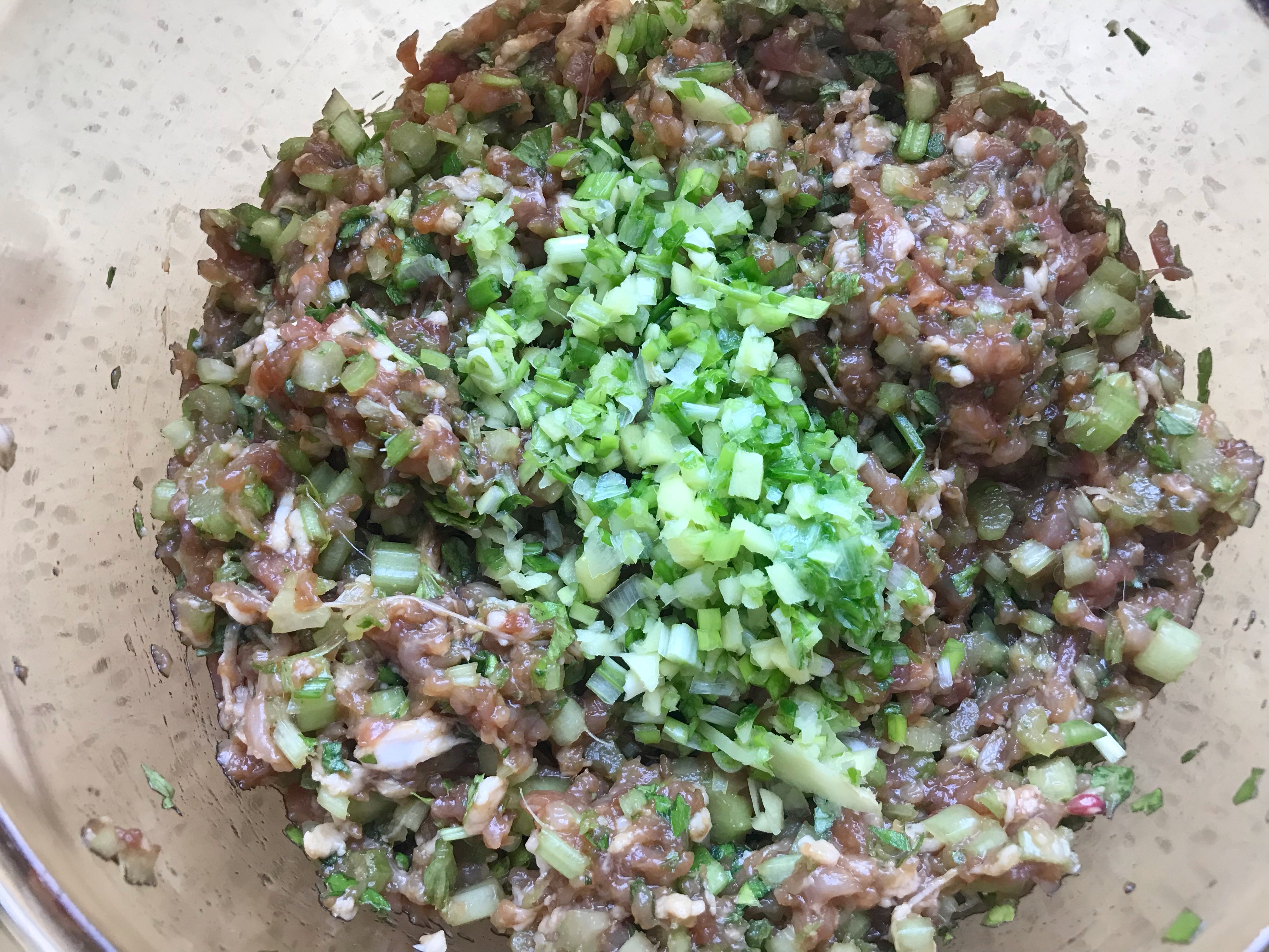 饺子馅里放上它,香掉鼻子,老公一顿吃了40个饺子,直夸太好吃