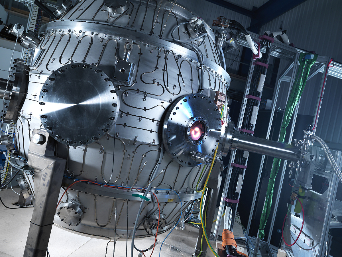 可控核聚变方程式：关键方程解析