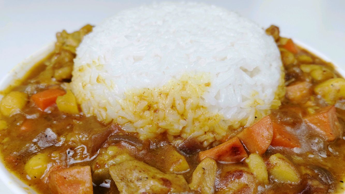 新手鸿的第4天:看了印度电影想吃咖喱之【咖喱土豆鸡肉饭】!!