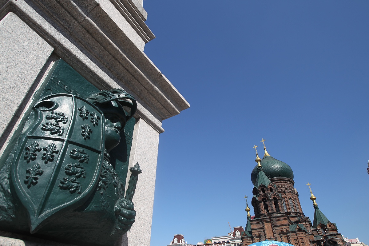 欧亚足球俱乐部运营主体历史变迁：皇马、巴萨、曼联、拜仁等案例