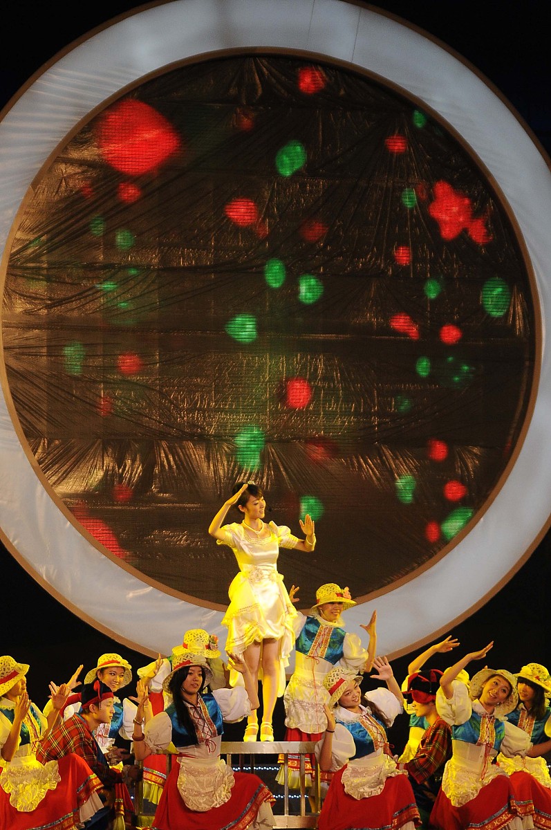 母亲 年纪 青春 中年 老年 生成歌曲