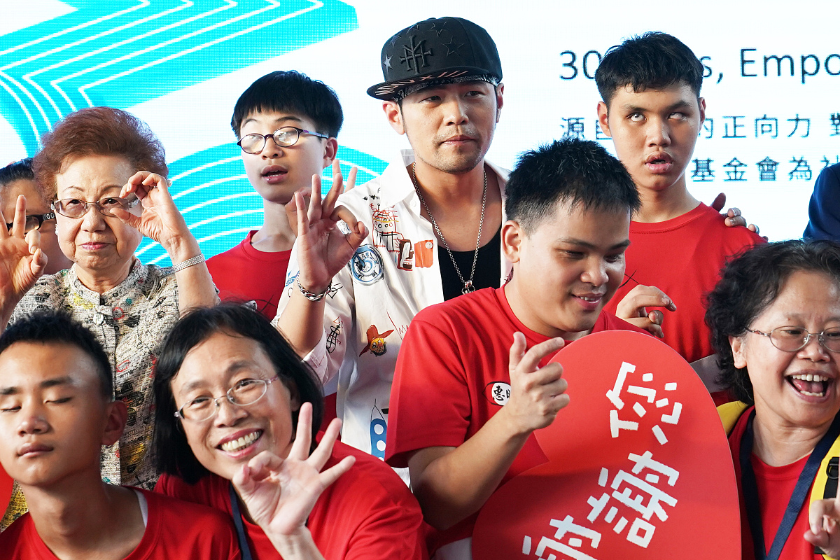 仿土到极致就是潮写十个类似的网名