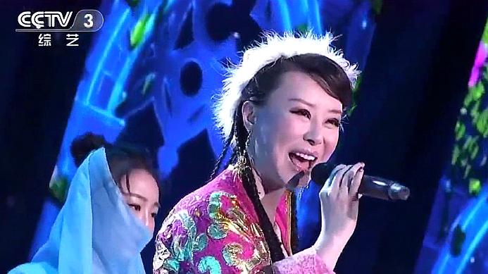 [图]祖海现场演唱《楼兰姑娘》,人美声甜,好听!