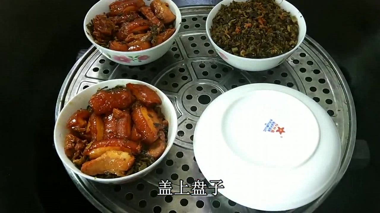 客家美食咸菜扣肉的家常做法你会么?吃起来肥而不腻,来看看吧!