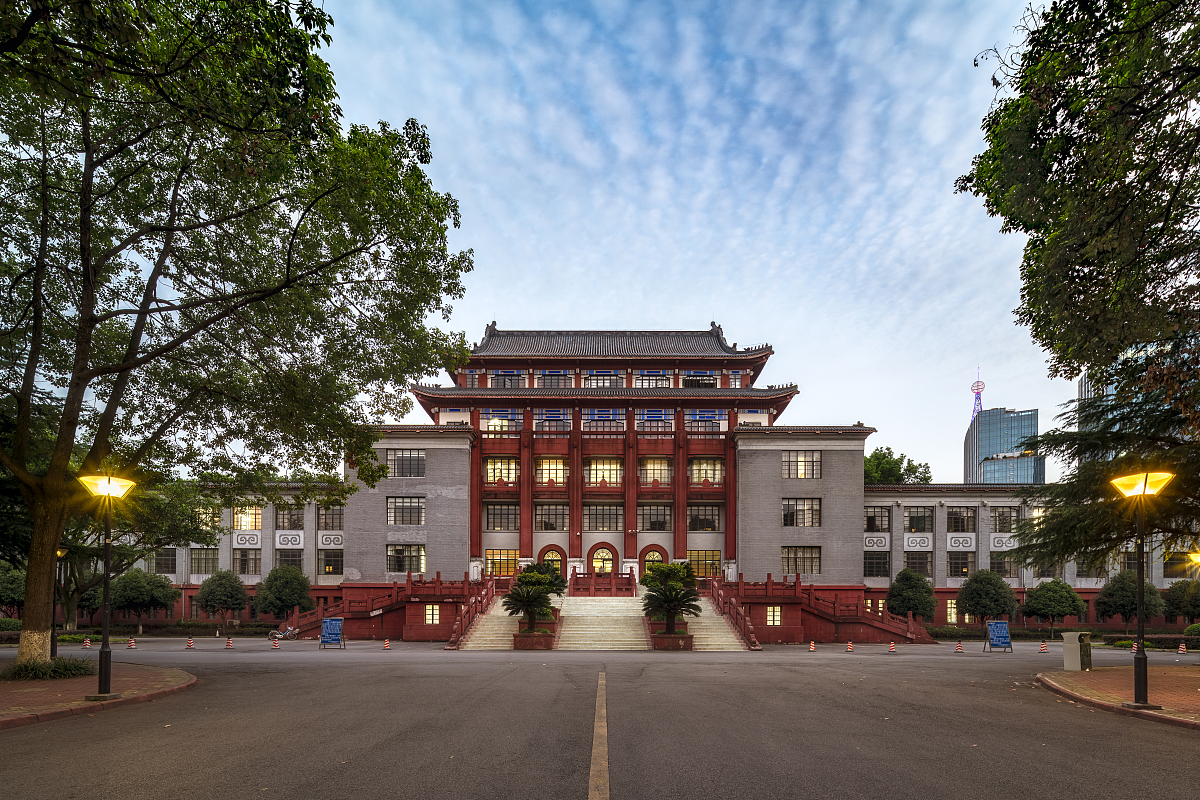 四川2021年哪些大专的电子商务学校比较好