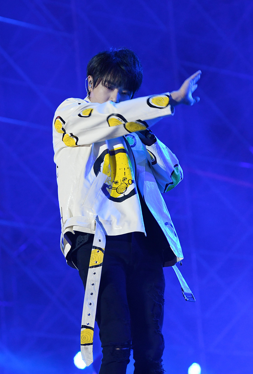 2017年4月22日,上海,b.i.g泛娱乐嘉年华.***_***华晨宇