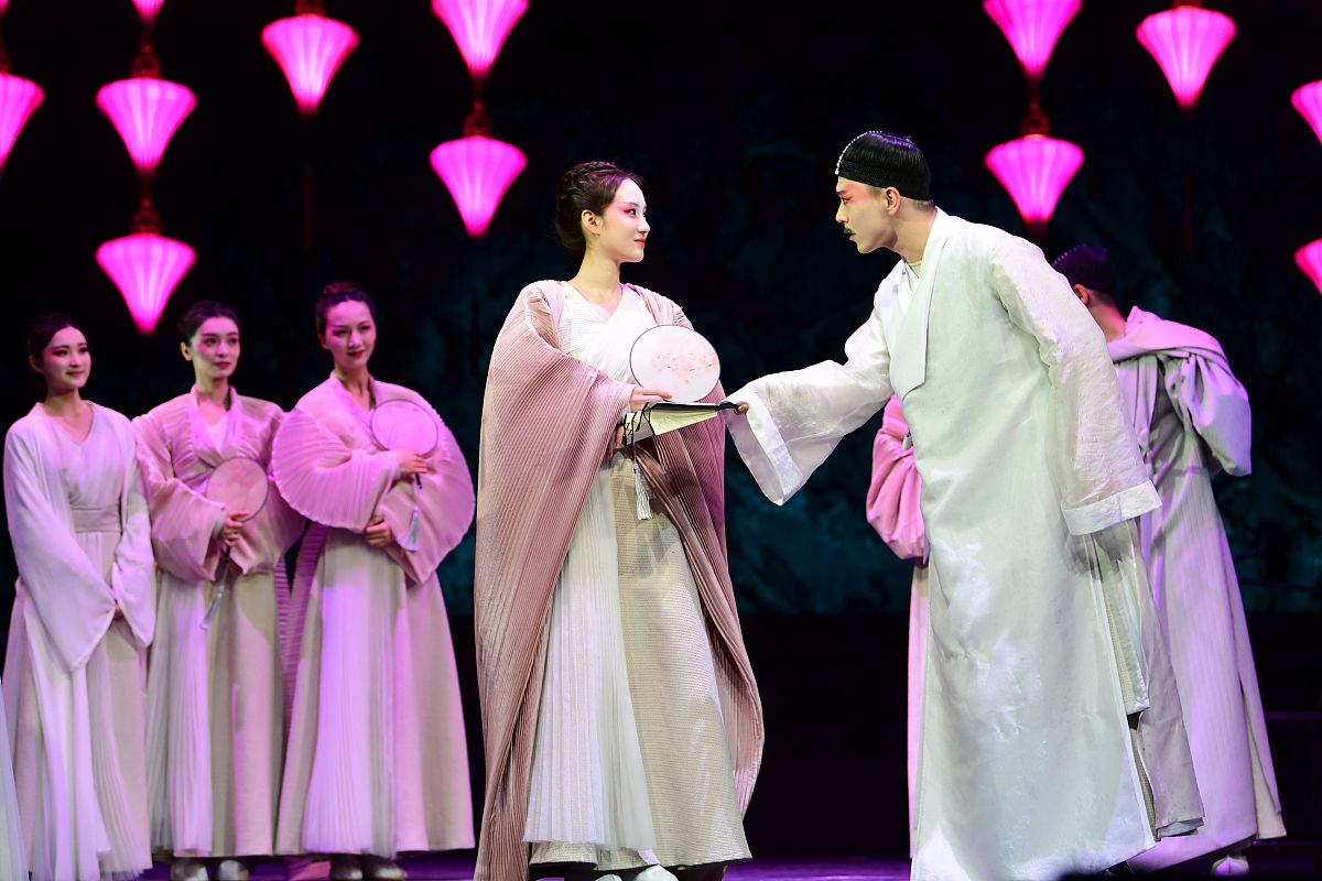 广西演艺职业学院单招计划：培养高素质演艺人才