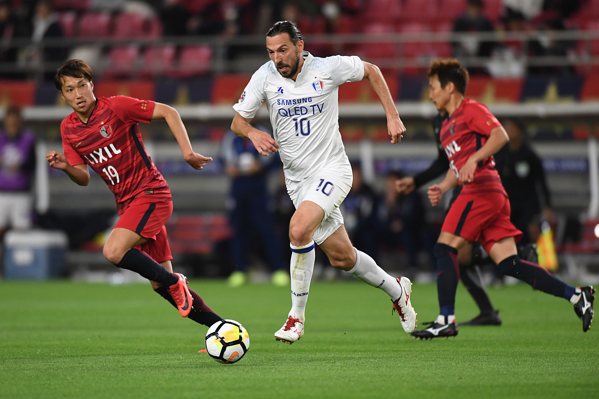 kashima, japan - april 17:  dejan damjanovic of suwon samsung bl