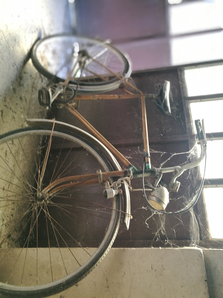 全自动清洗电动自行车激光清洗技术的优缺点