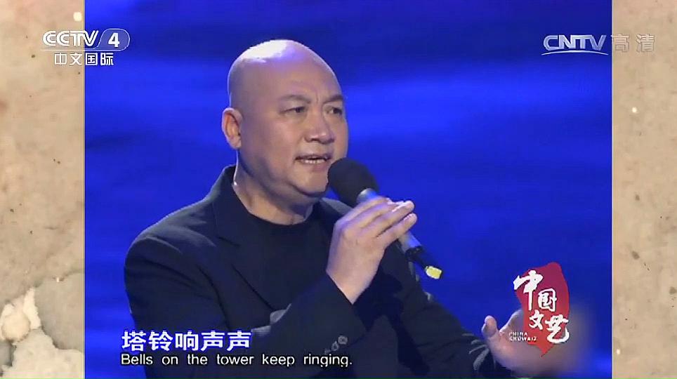 [图]迟重瑞演唱《晴空月儿明》,一如唐僧的温文儒雅,嗓音太迷人了!