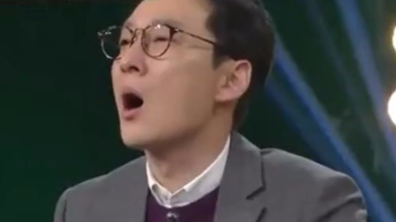 韩国明星在上海,吃到上海的美食后,这表情也是醉人!