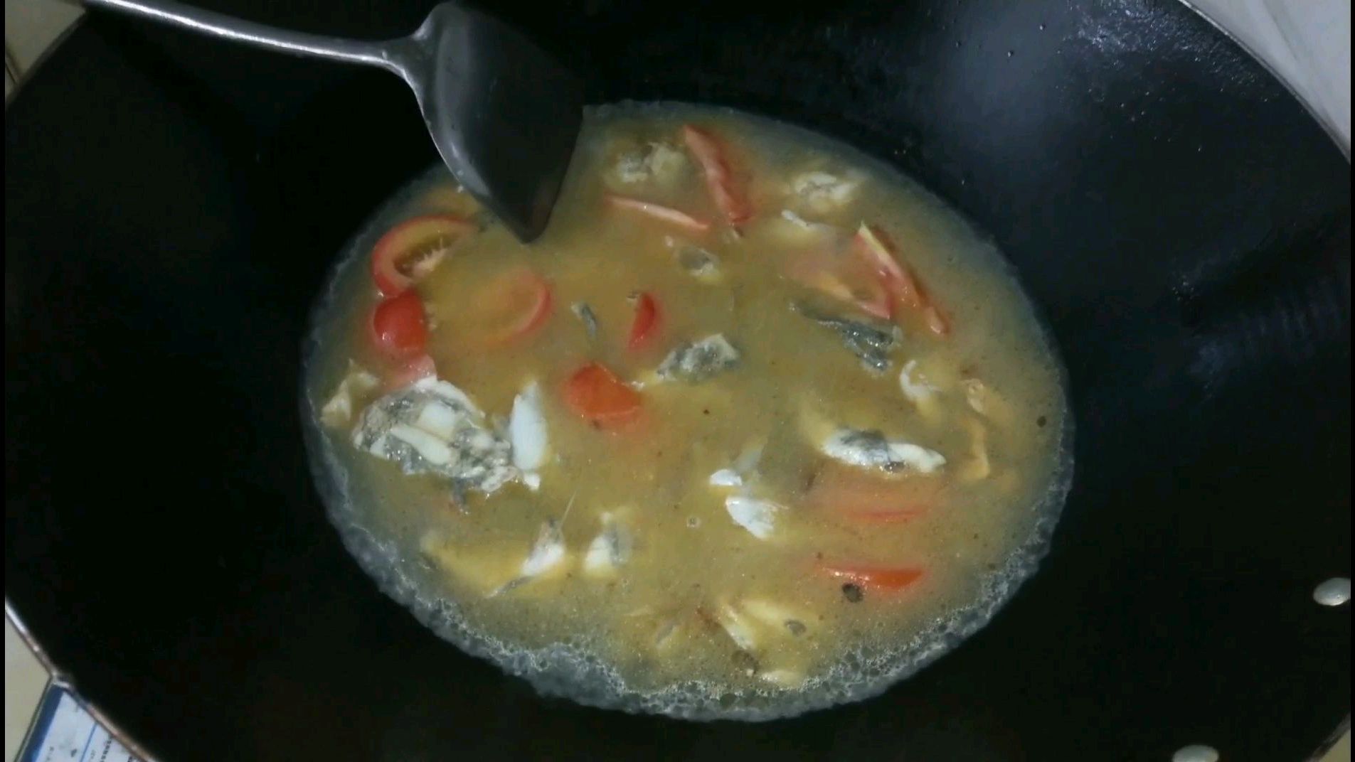 比骨头汤还补的鱼汤,钓的小罗非鱼这样炖,汤白味鲜,好喝又滋补