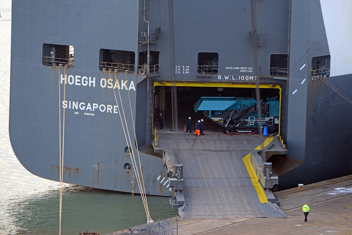 Power Interruptions During Container Transportation: Gate-In to Gate-Out