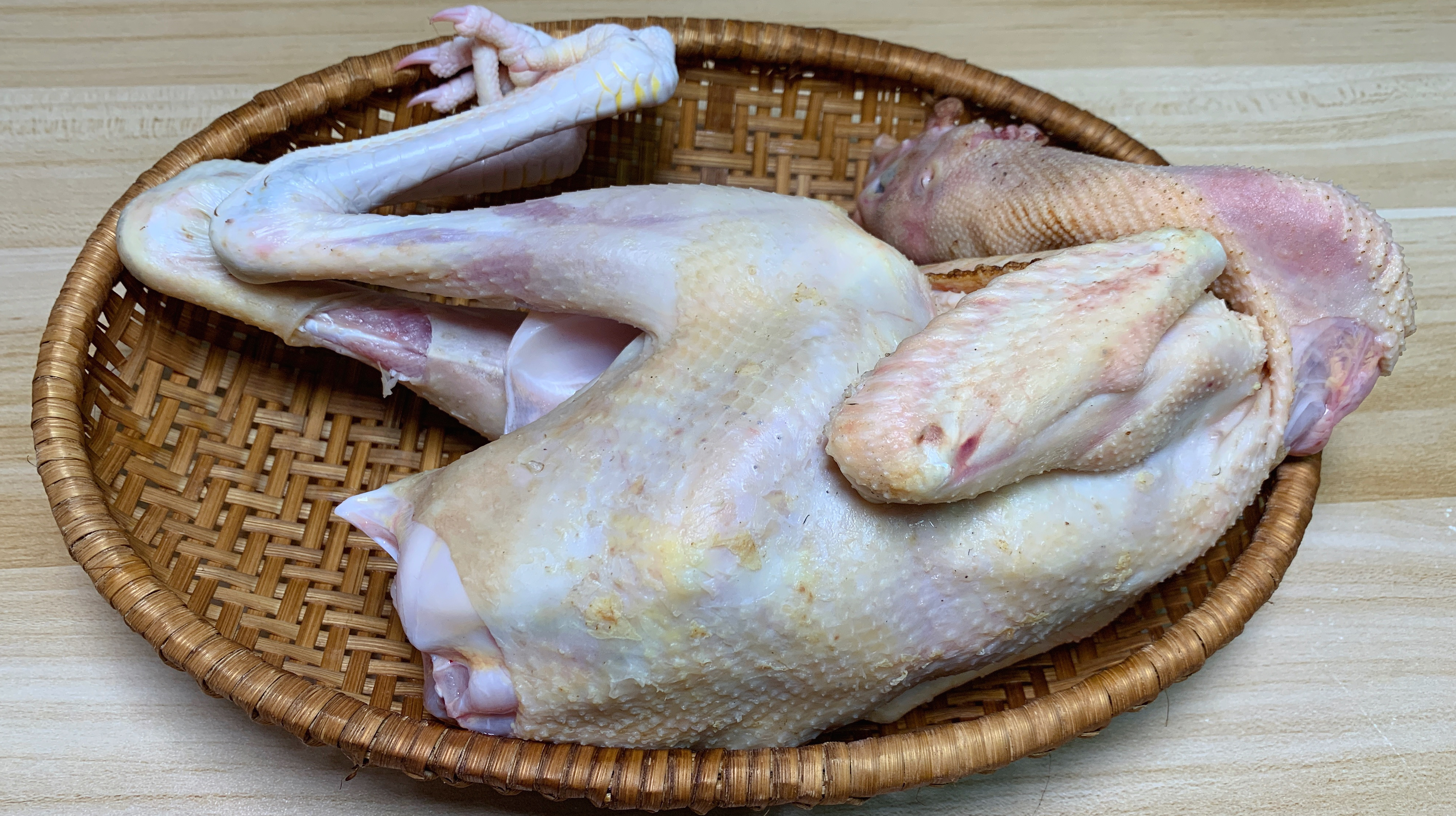 这才是鸡肉最好吃的做法,不放油不放水,简单易学,家人特别爱吃