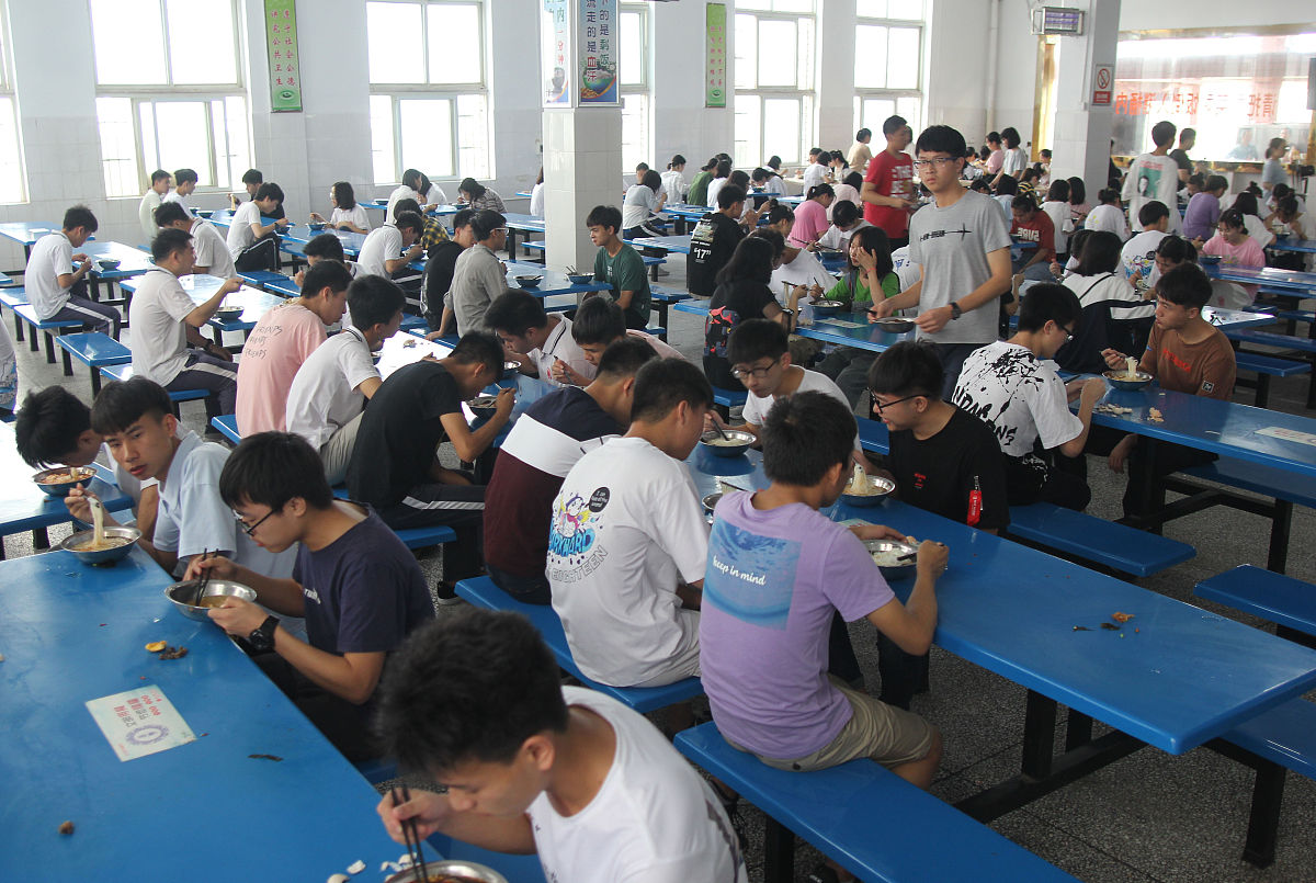 衡阳市交通工程学校设施设备情况调查 - 完善设施，提升教学质量