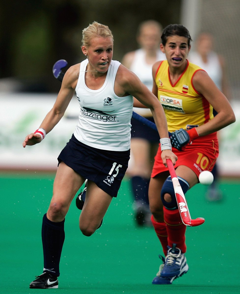 madrid, spain - october 04: alex danson (#15) of england beats s