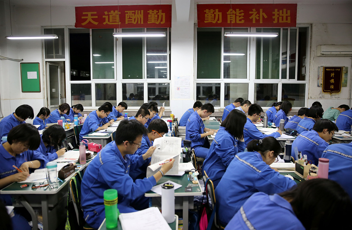 普安县技工学校汽车运用与维修专业热门吗？就业前景如何？